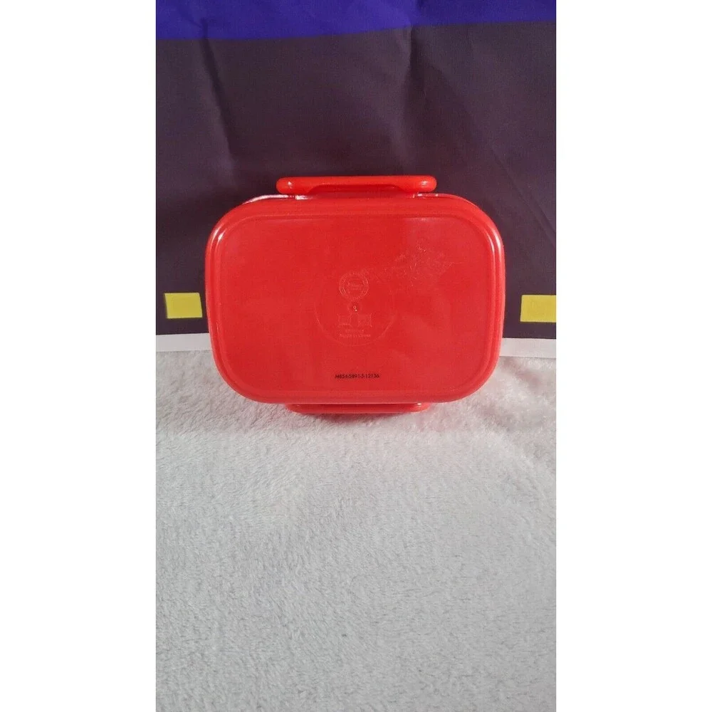 Disney Store Jake And The Neverland Pirates Skully Lunch Bento Box Red Rare